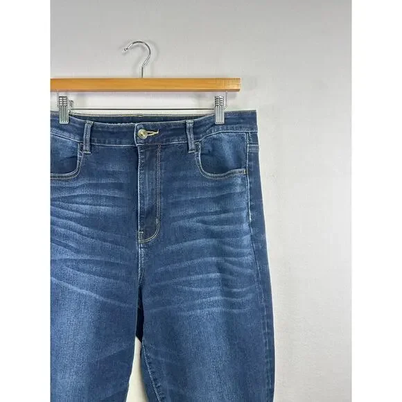 Woman's American Eagle High Rise Dark Wash Skinny Jeans - Size 14 - Picture 3 of 12